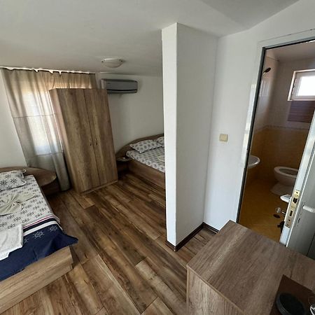 Къща За Гости Перфекто Černomorec Exterior foto